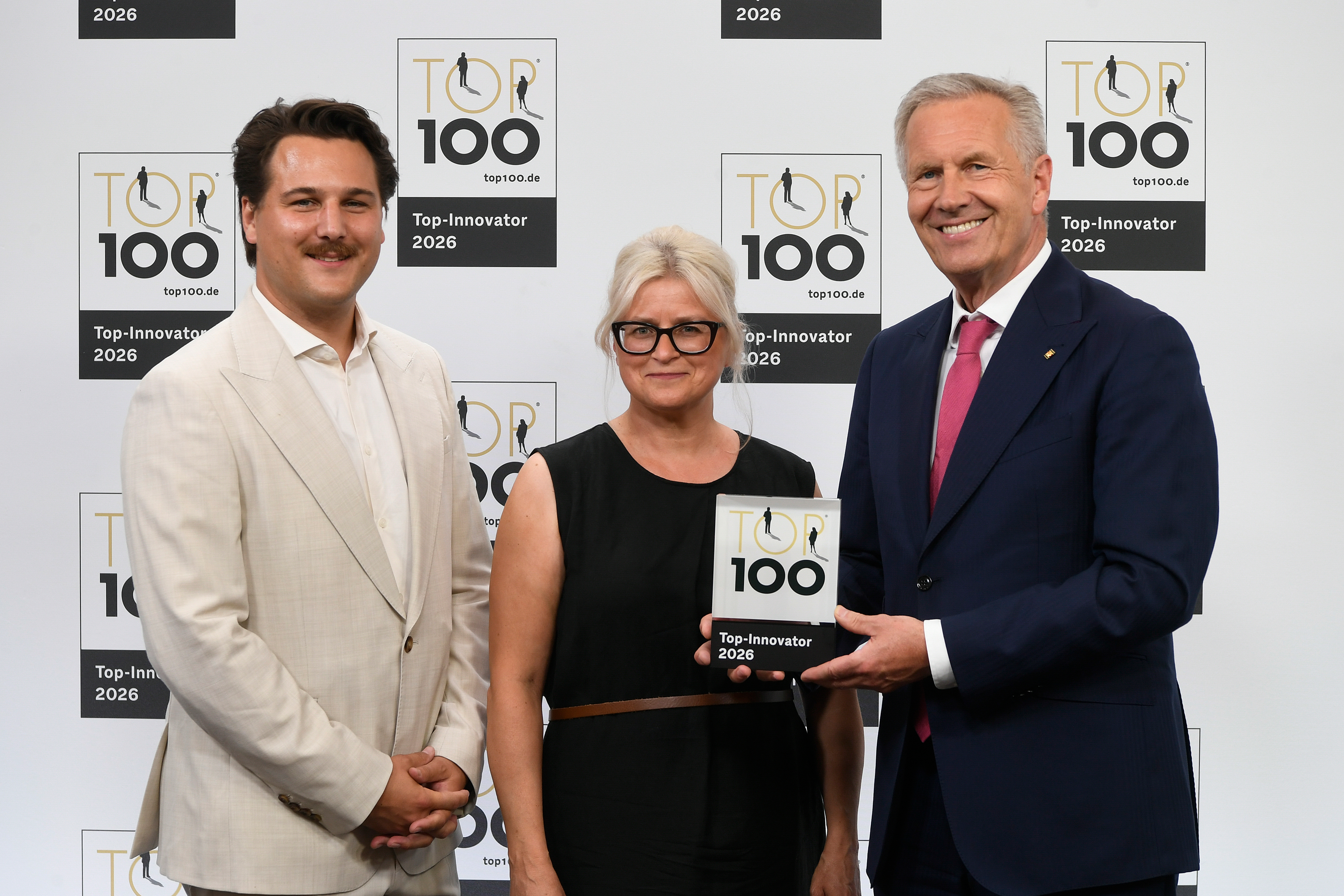 Jan-Philipp Becker, CCO (links) Susi Bisping (strategische Gebietsentwicklung bisping &amp; bisping), Chrístian Wulff (Mentor und früherer Bundespräsident)